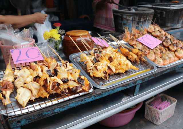 Where To Stay In Bangkok For Street Food 2023 - 5 Best Areas 