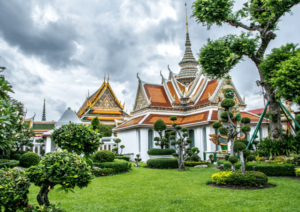 where to stay in bangkok with family