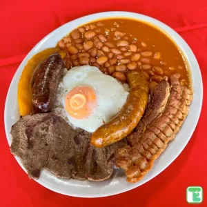 what to eat in colombia bandeja paisa