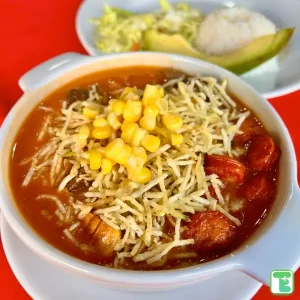 what to eat in Colombia cazuela frijoles