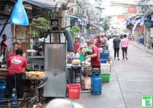 chinatown bangkok food - atmosphere