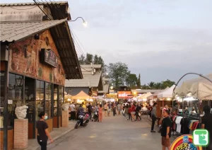 night markets bangkok - srinakarin