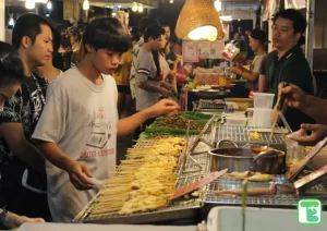 night markets bangkok - srinakarin
