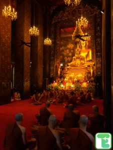 places to visit in bangkok - golden buddha
