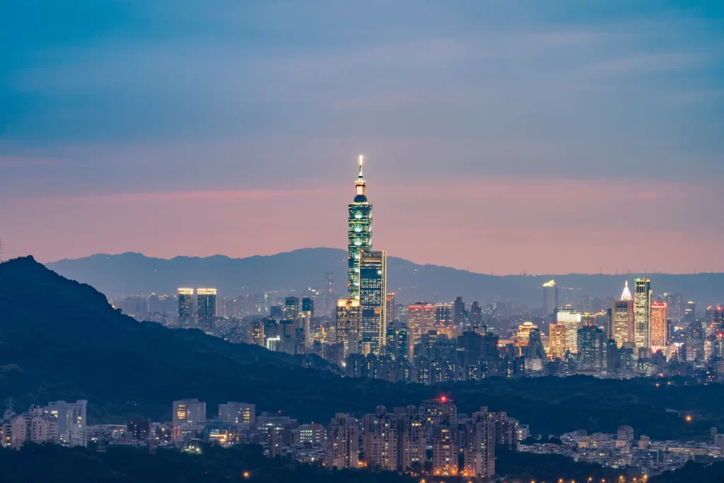 where to stay in taipei first time