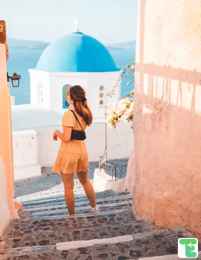where to stay in santorini without a car
