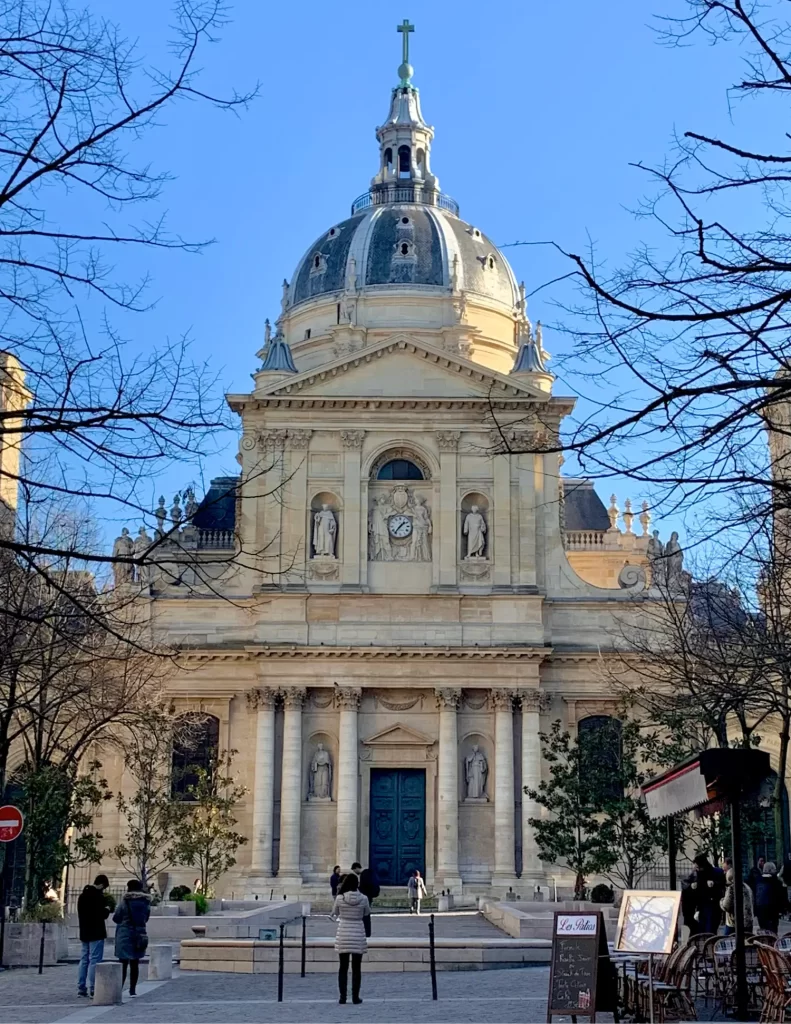 latin quarter vs marais