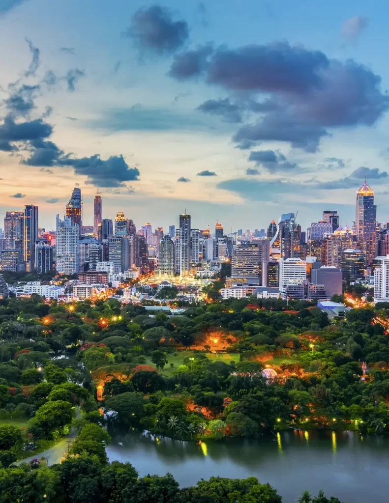 sukhumvit vs khao san road
