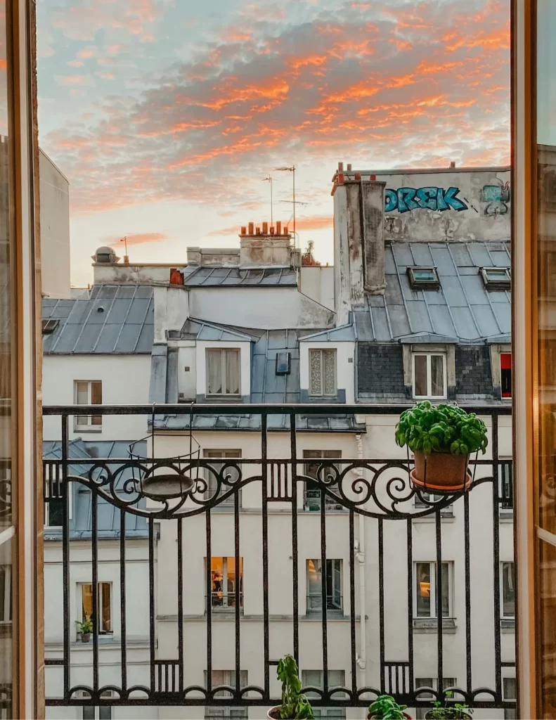 latin quarter vs st germain