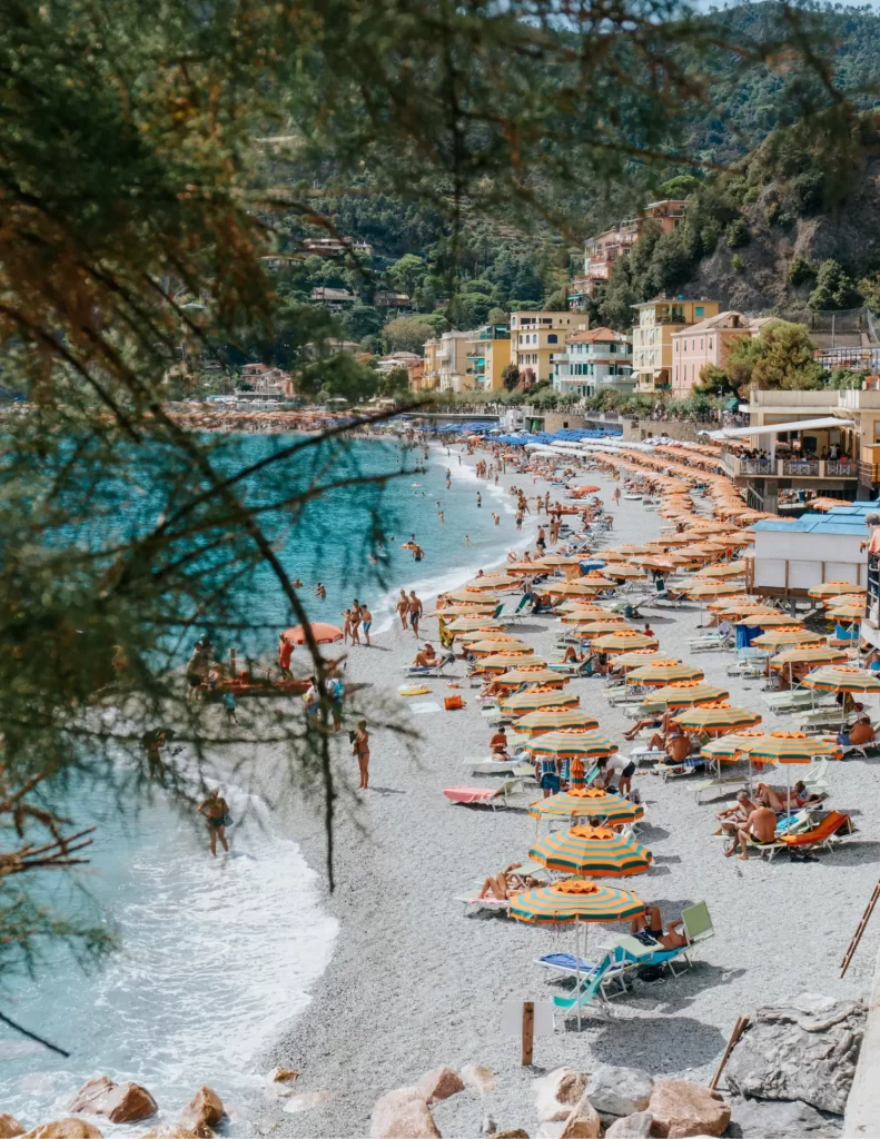 Riomaggiore vs Monterosso