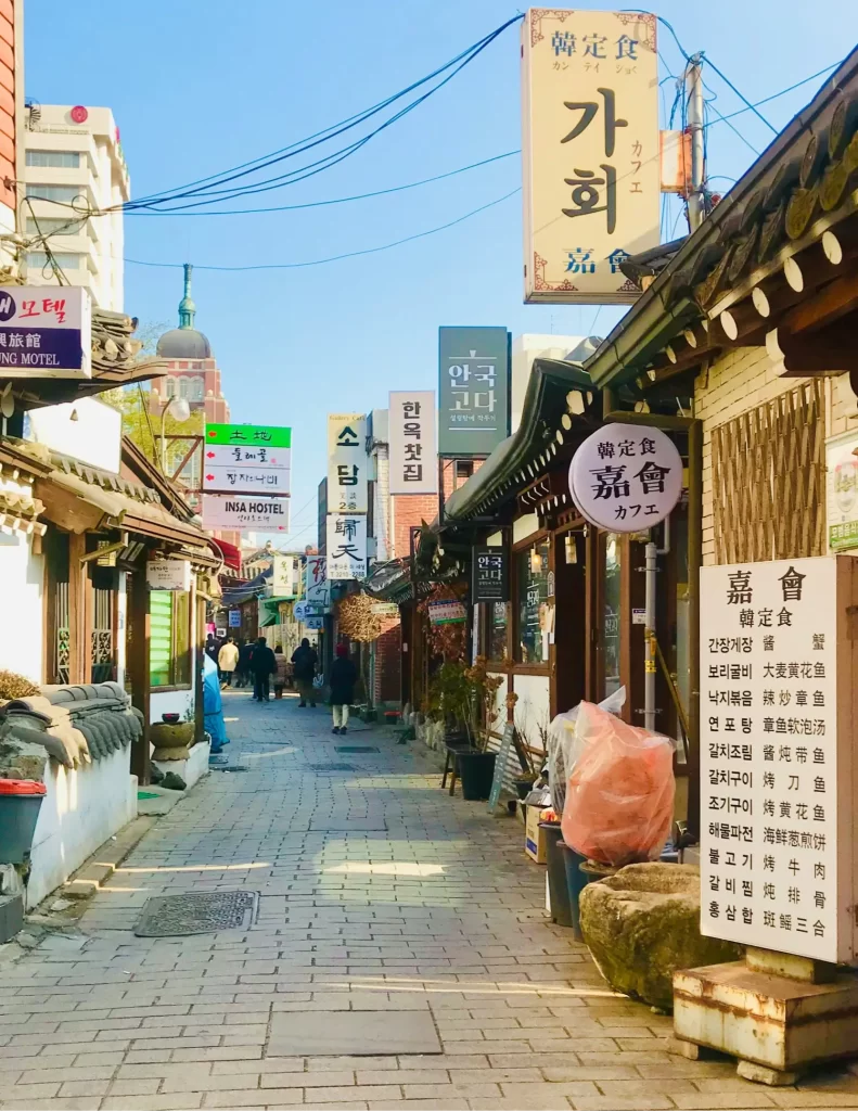 hongdae-vs-insadong